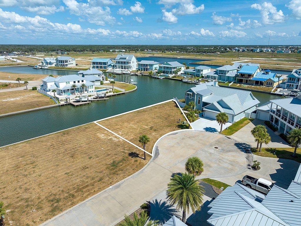 1030 Saint John Ct Rockport, TX 78382 - Thumbnail 4