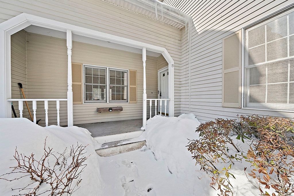 15 Great Plain Ave Wellesley, MA 02482 - Thumbnail 4