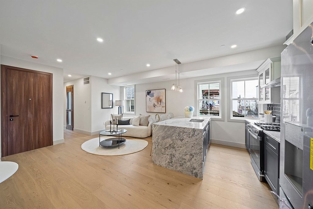 273 Havre St #1 Boston, MA 02128 - Thumbnail 4