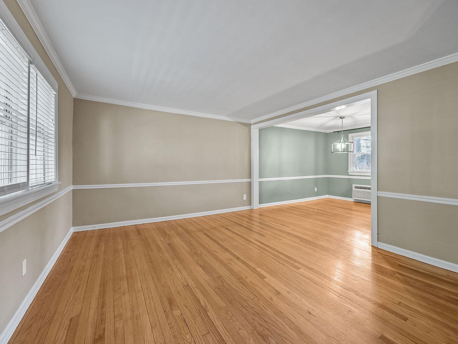 917 Saint Marys St Raleigh, NC 27605 - Thumbnail 4