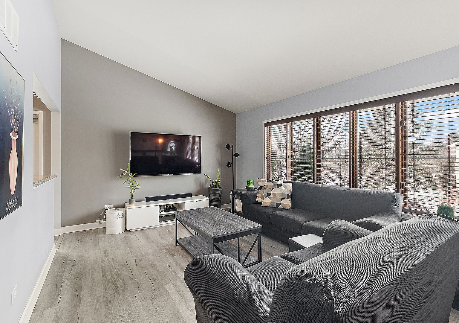 17565 Windsor Pkwy Tinley Park, IL 60487 - Thumbnail 4