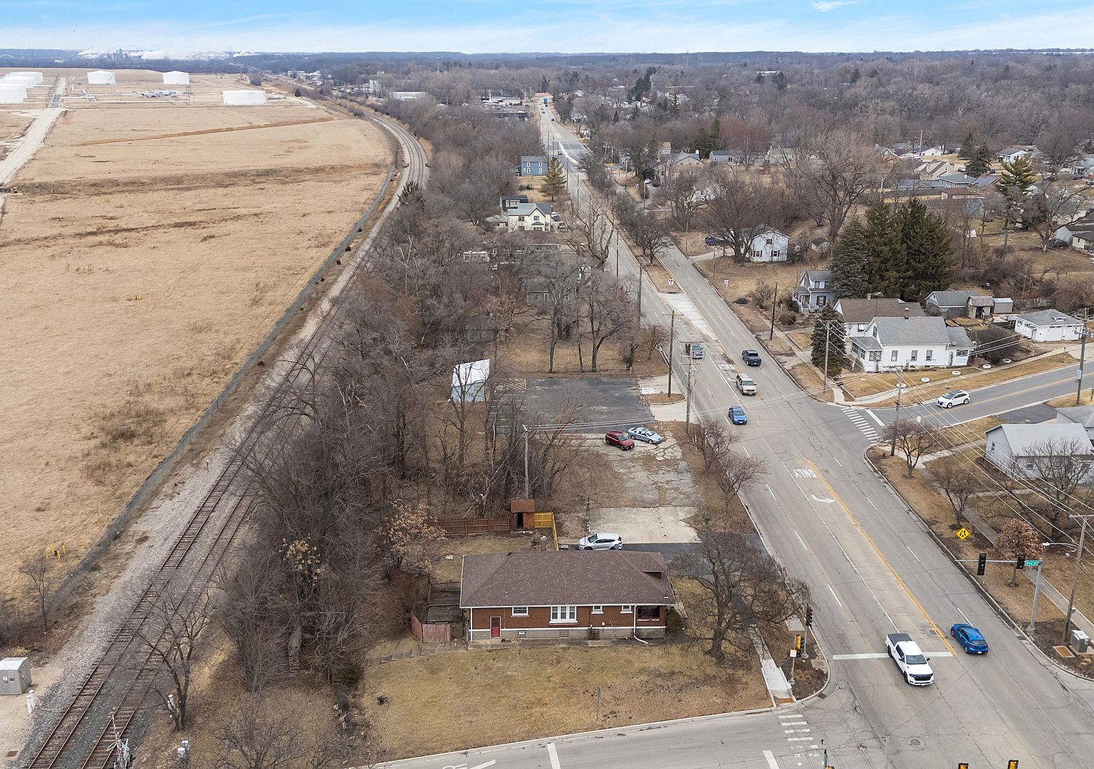 107 S State St Lockport, IL 60441 - Thumbnail 4