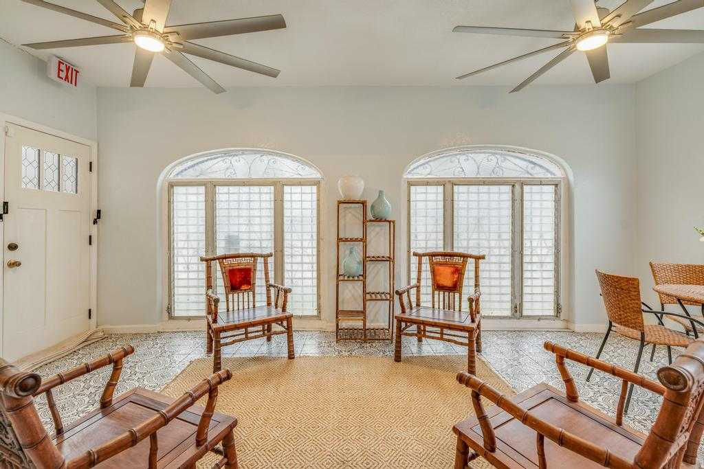 2301 Buena Vista Street, San Antonio, TX, USA, 78207 - Thumbnail 4