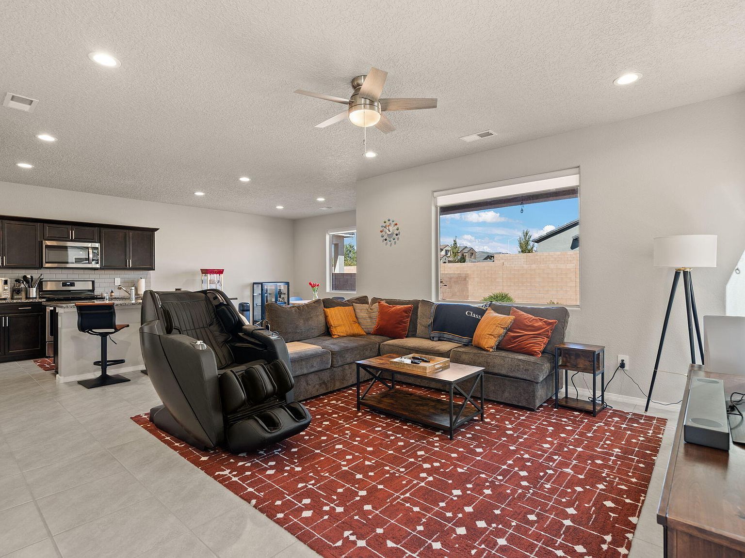 885 Tazanita Loop SE Rio Rancho, NM 87124 - Thumbnail 4