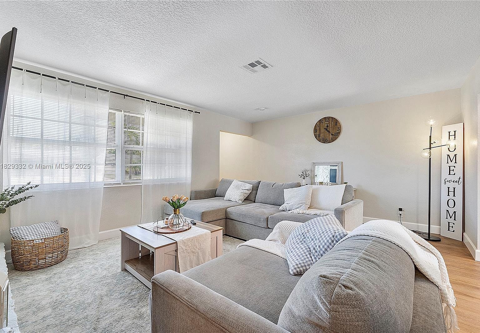 3301 NW 42nd St Lauderdale Lakes, FL 33309 - Thumbnail 4