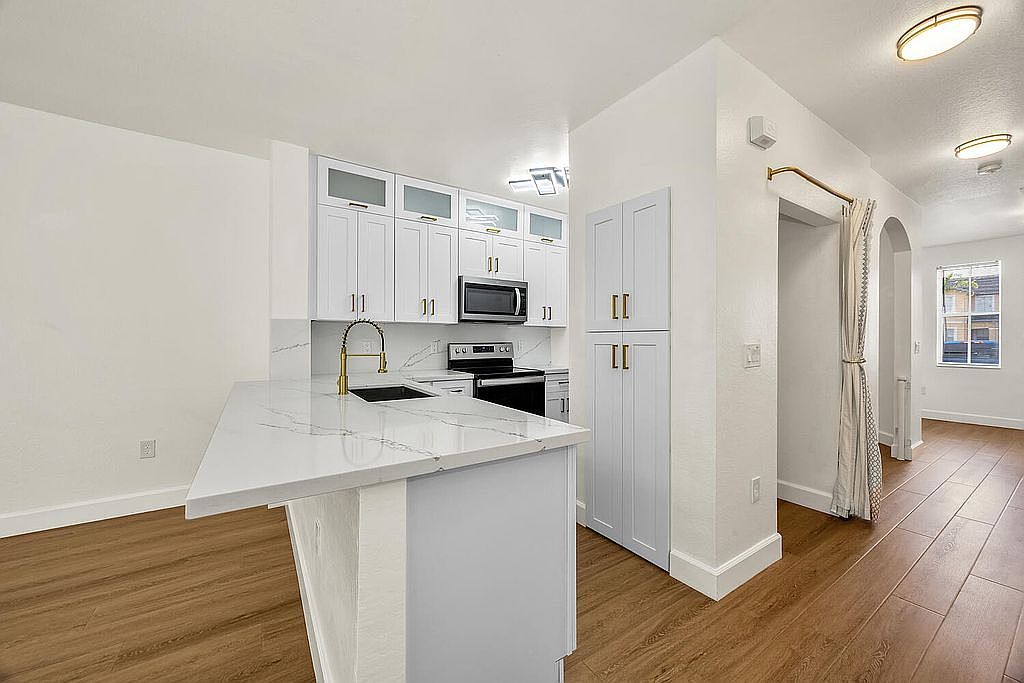 2928 SE 2nd St UNIT 5 Homestead, FL 33033 - Thumbnail 4