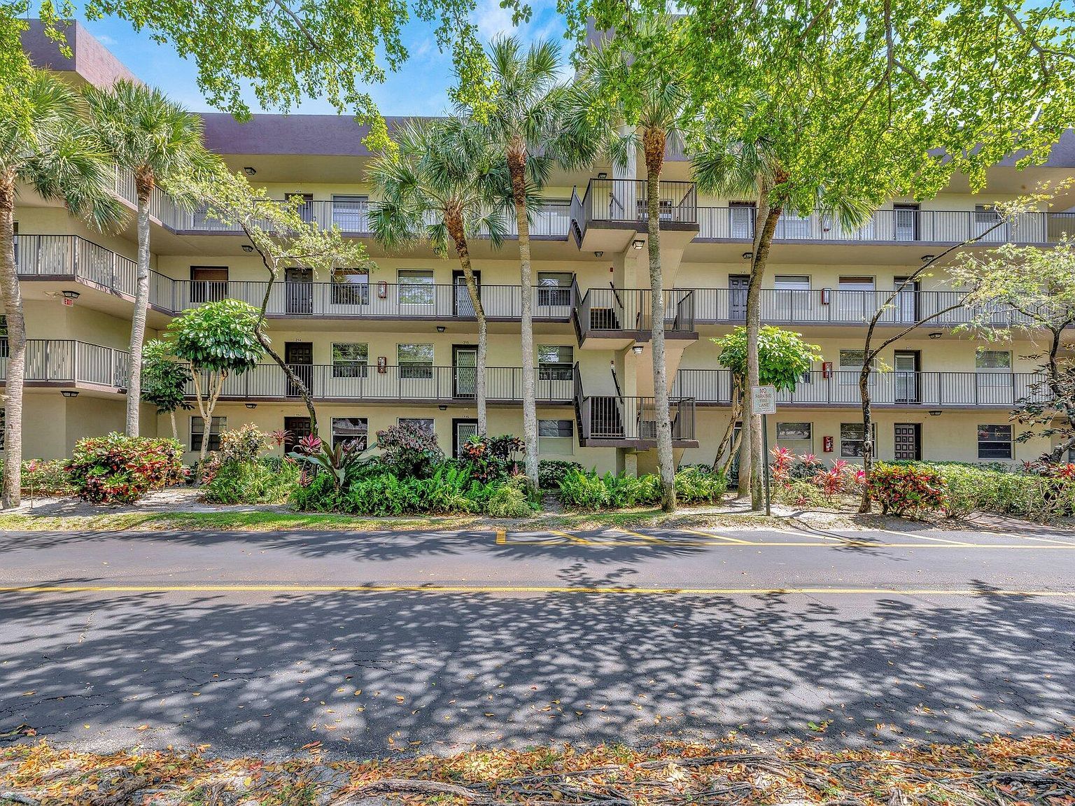 3301 NW 47th Ter APT 410 Lauderdale Lakes, FL 33319 - Thumbnail 4