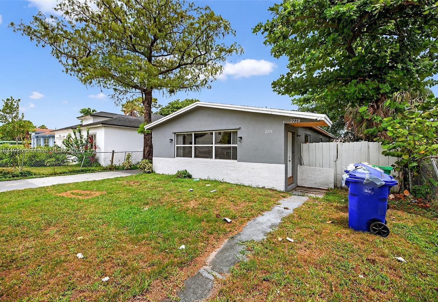 2779 NW 9th Pl Fort Lauderdale, FL 33311 - Thumbnail 4