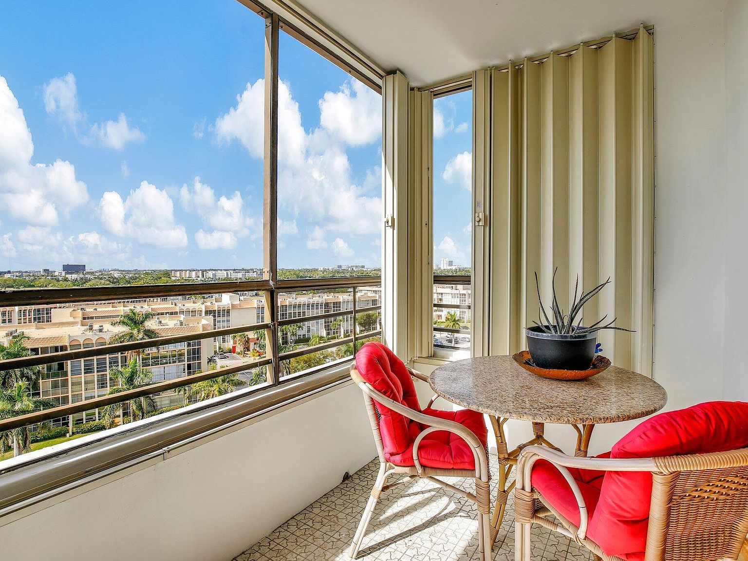 600 Three Islands Blvd APT 808 Hallandale Beach, FL 33009 - Thumbnail 4