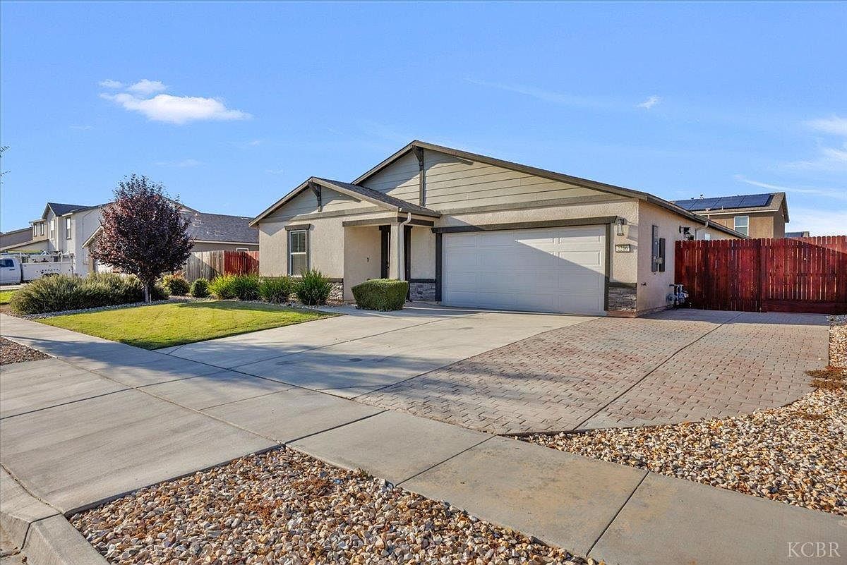 2216 Chism Ave Tulare, CA 93274 - Thumbnail 4