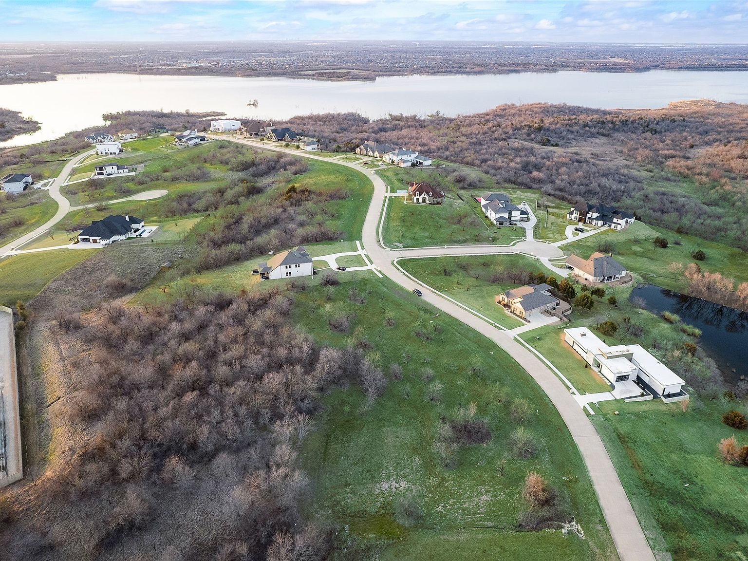 3127 Sanctuary Dr Grand Prairie, TX 75104 - Thumbnail 4