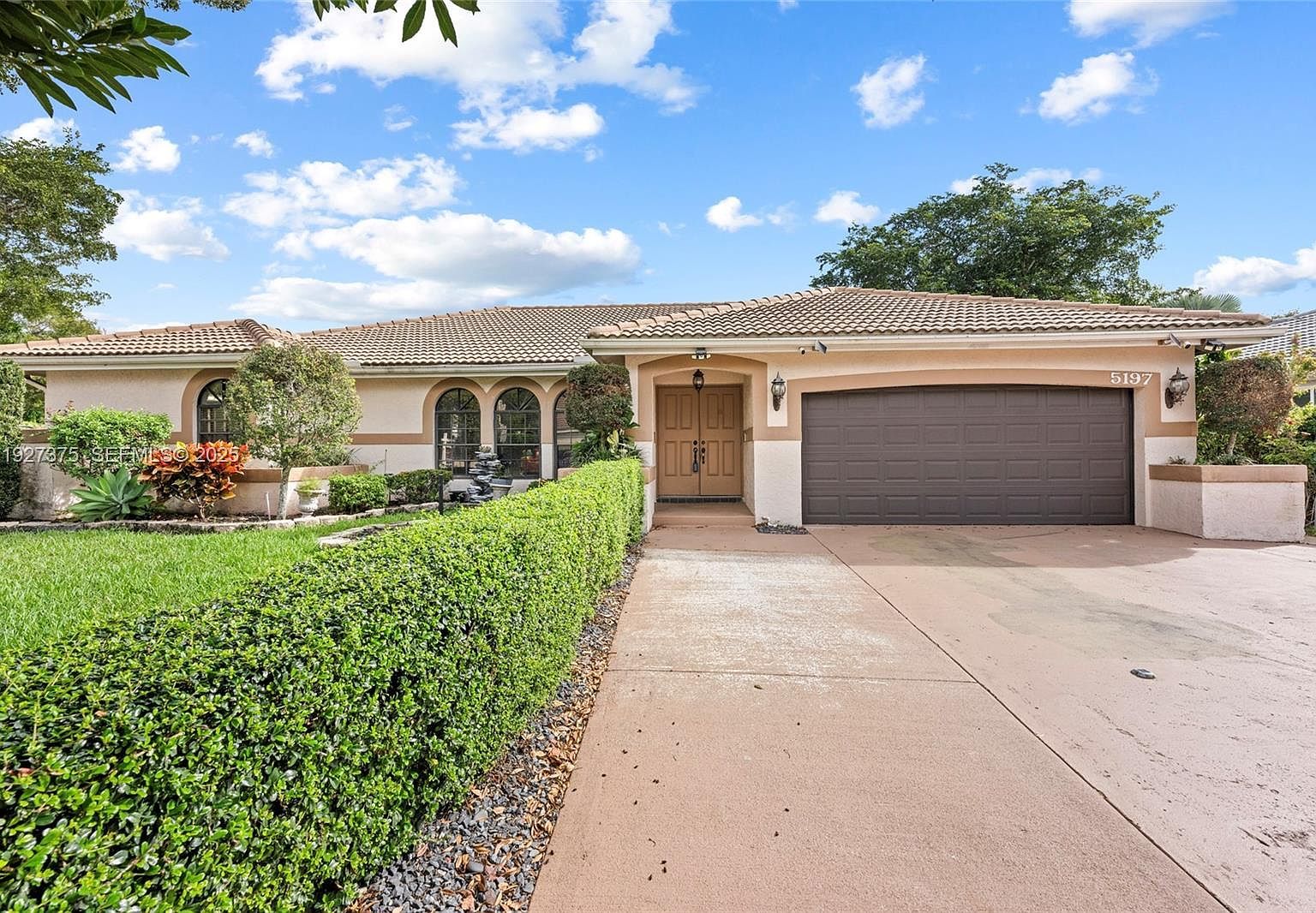 5197 NW 58th Ter Coral Springs, FL 33067 - Thumbnail 4