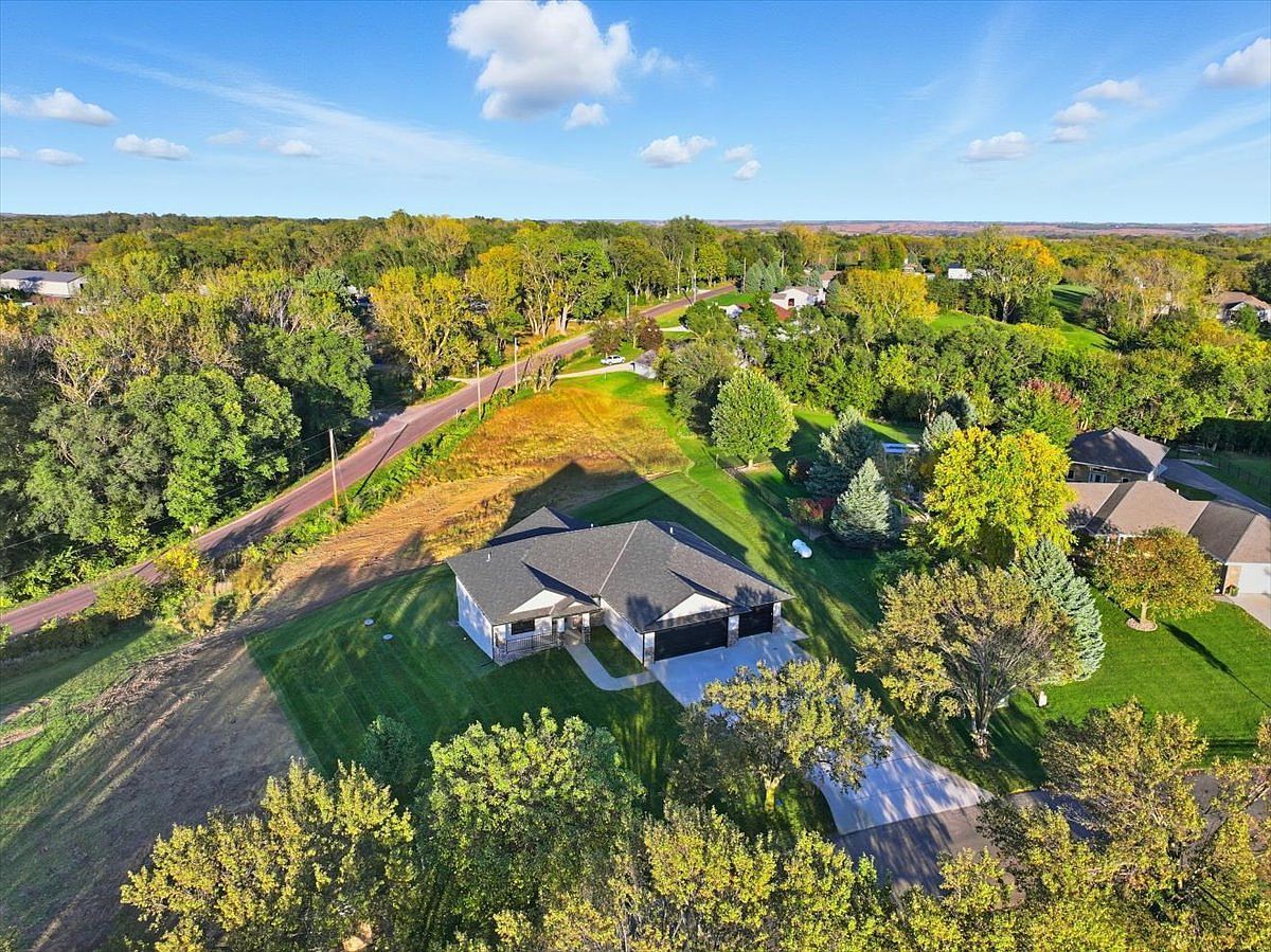 2912 Eagle Ridge Dr Missouri Valley, IA 51555 - Thumbnail 4