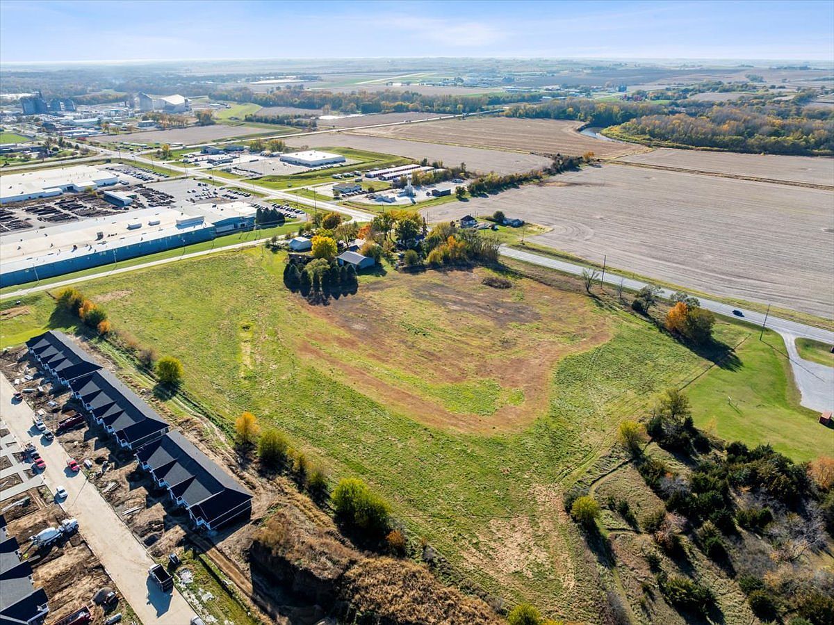 107 E Ratliff Rd Red Oak, IA 51566 - Thumbnail 4