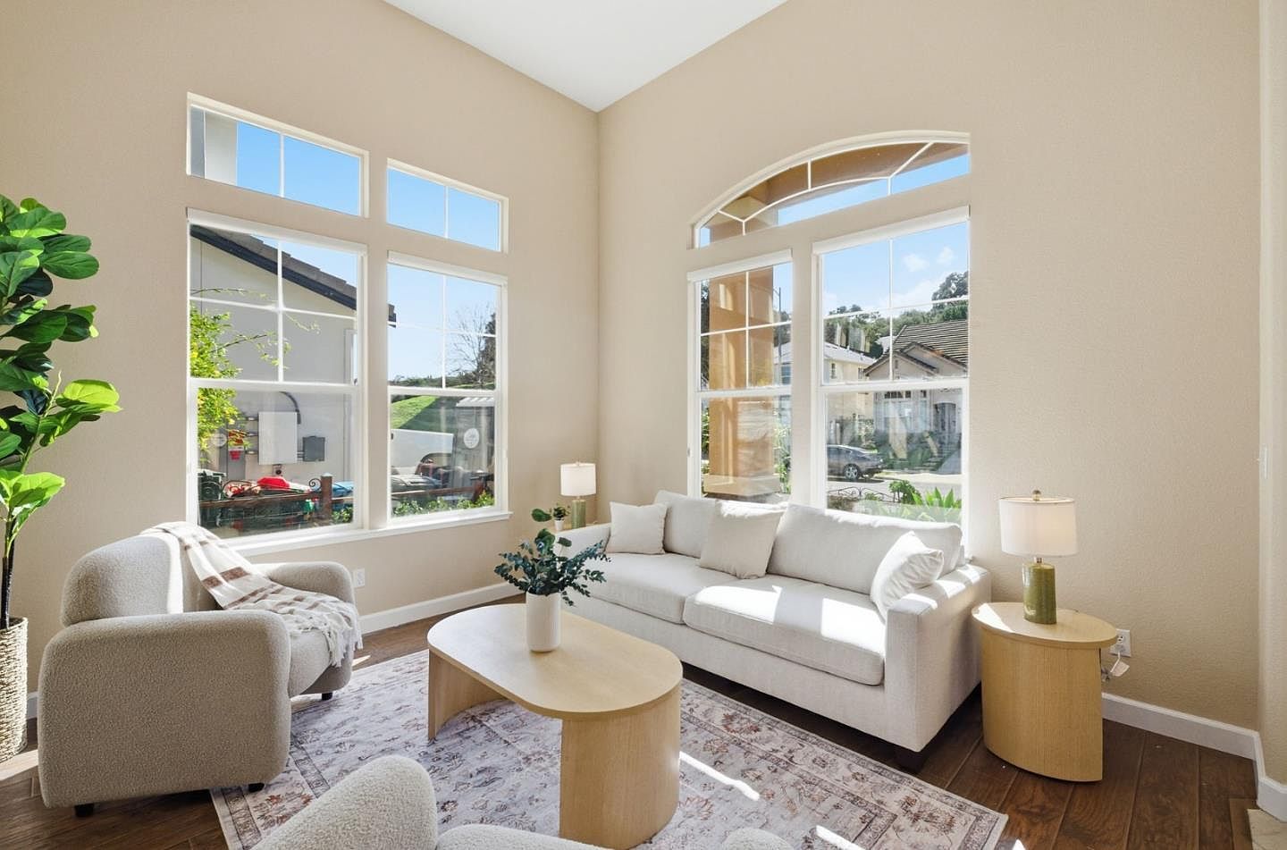 1655 Valley Oaks Dr Gilroy, CA 95020 - Thumbnail 4