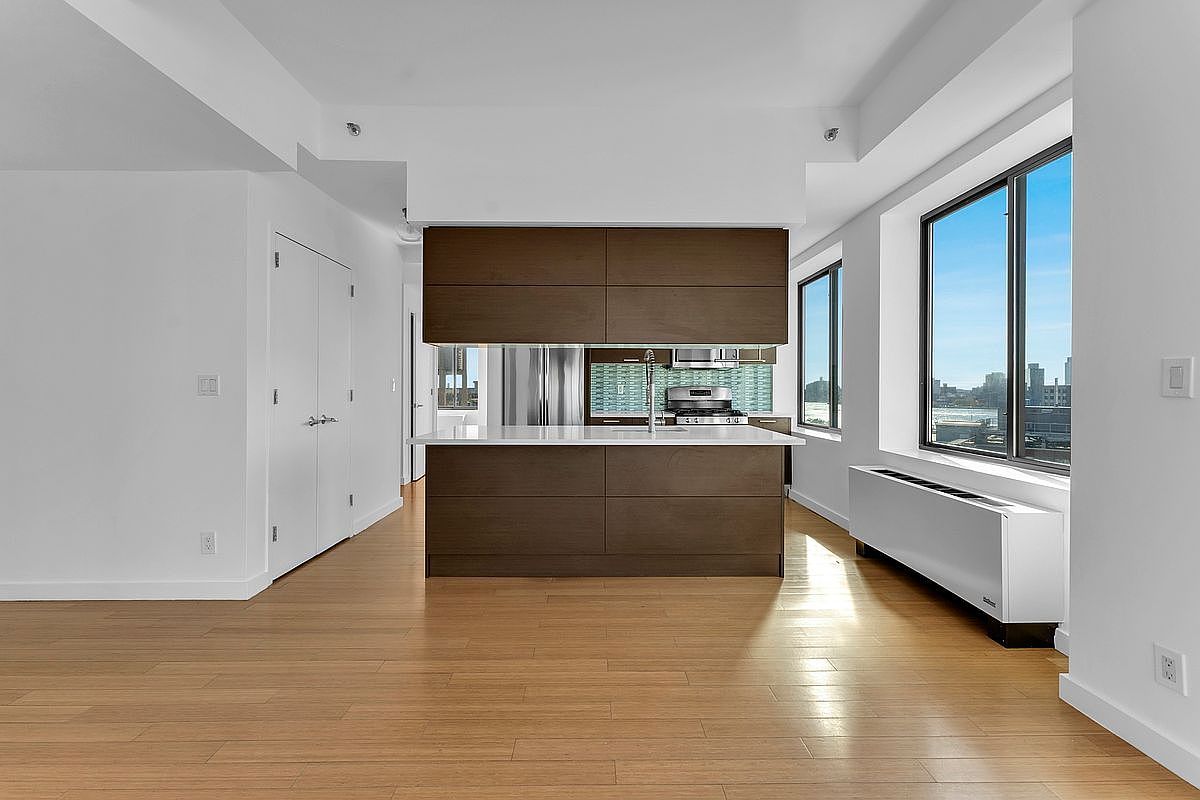 353 E 104th St PH 2 New York, NY 10029 - Thumbnail 4