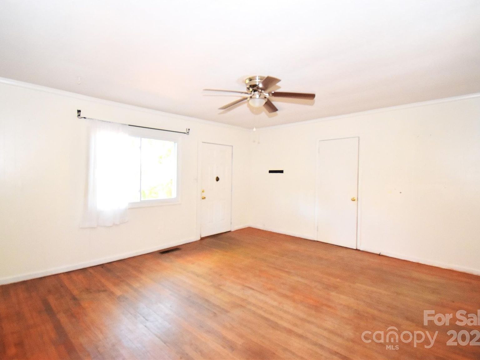 26 Dogwood Ct Asheville, NC 28805 - Thumbnail 4