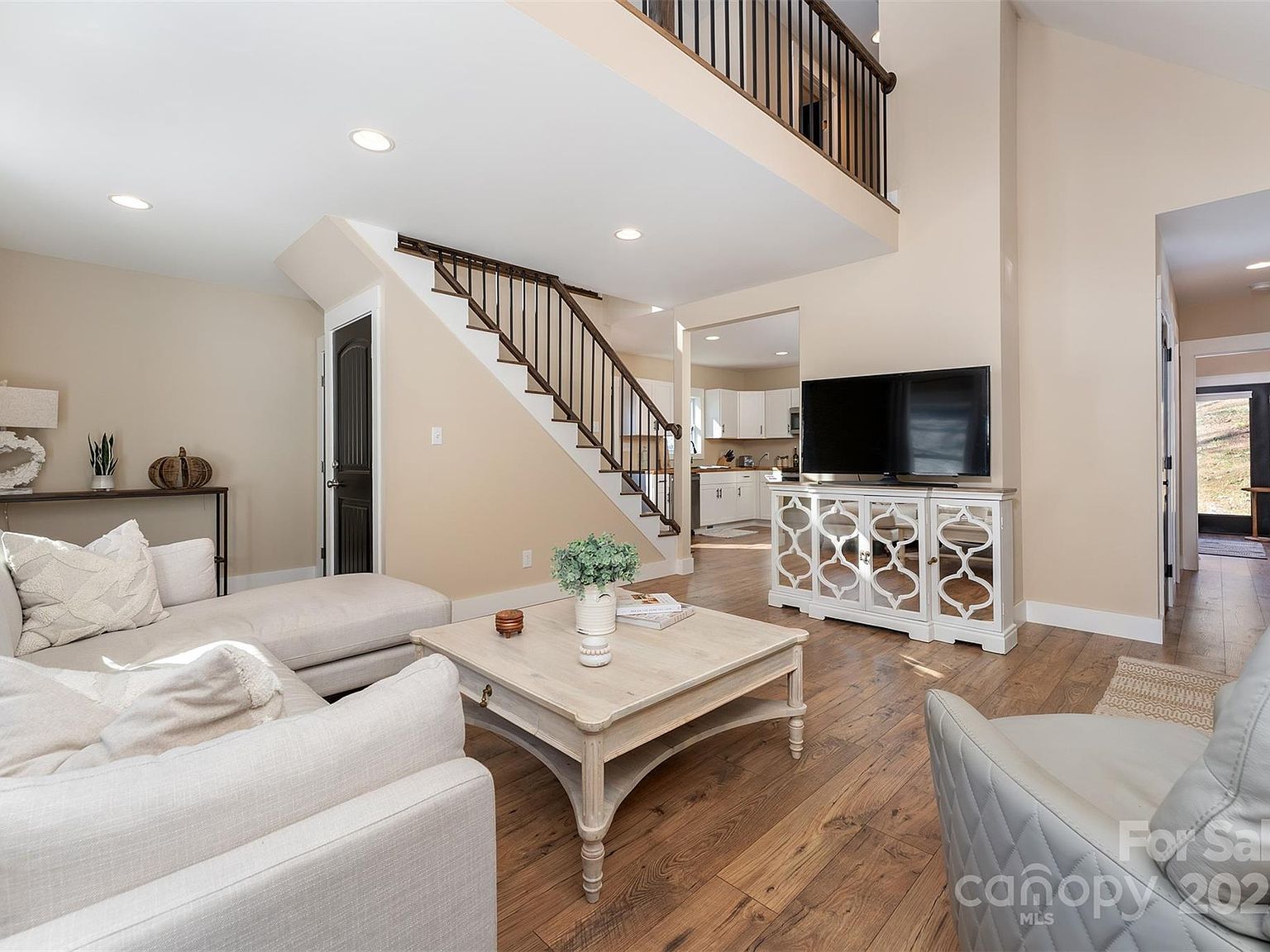 15 Eaglebear Dr Asheville, NC 28806 - Thumbnail 4