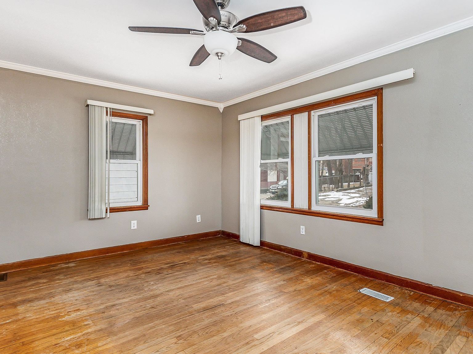 2418 White St Dubuque, IA 52001 - Thumbnail 4