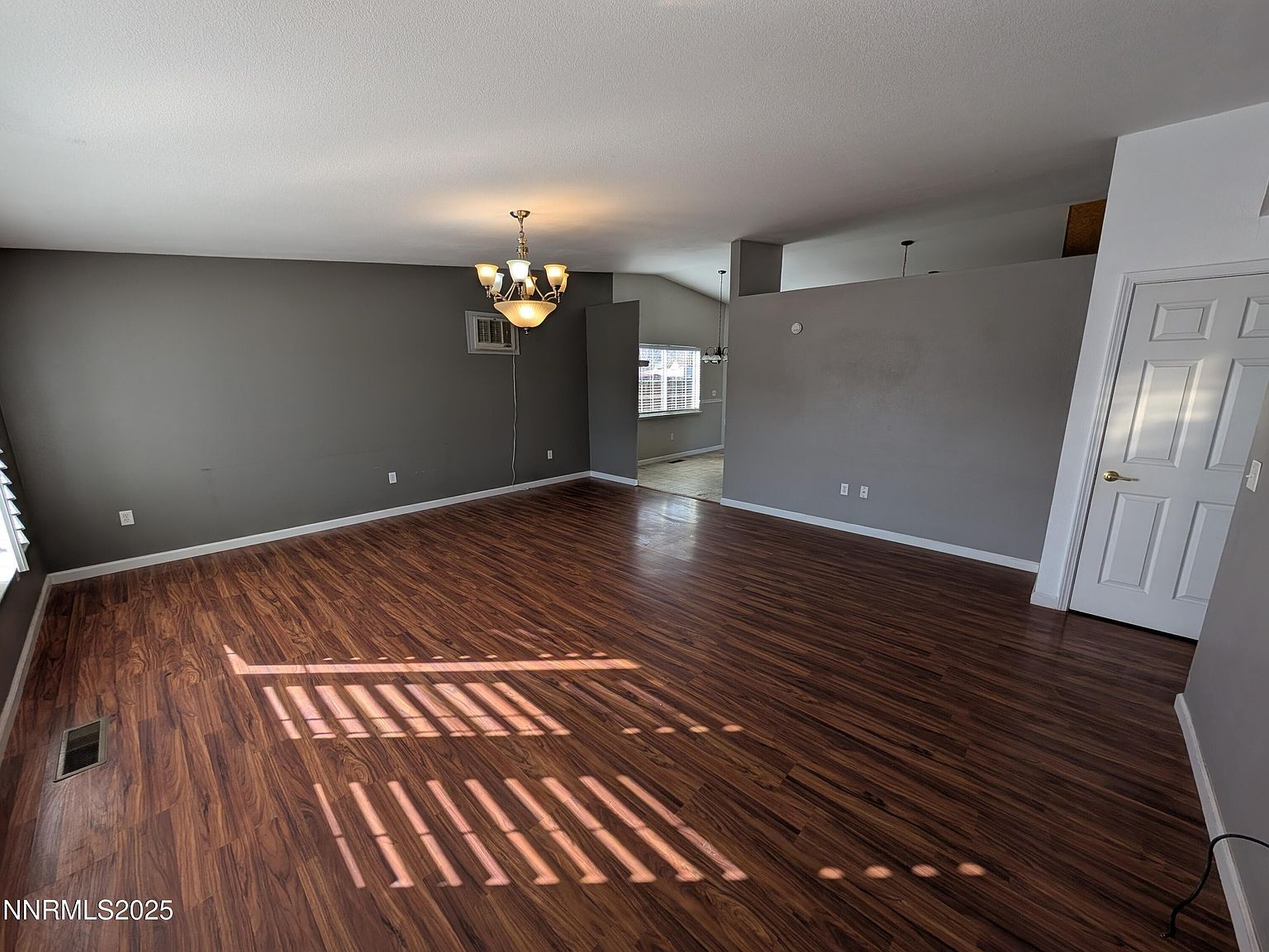 502 Yellow Jacket Rd Dayton, NV 89403 - Thumbnail 4