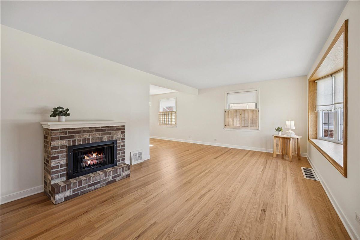 1803 Balmoral Ave Westchester, IL 60154 - Thumbnail 4