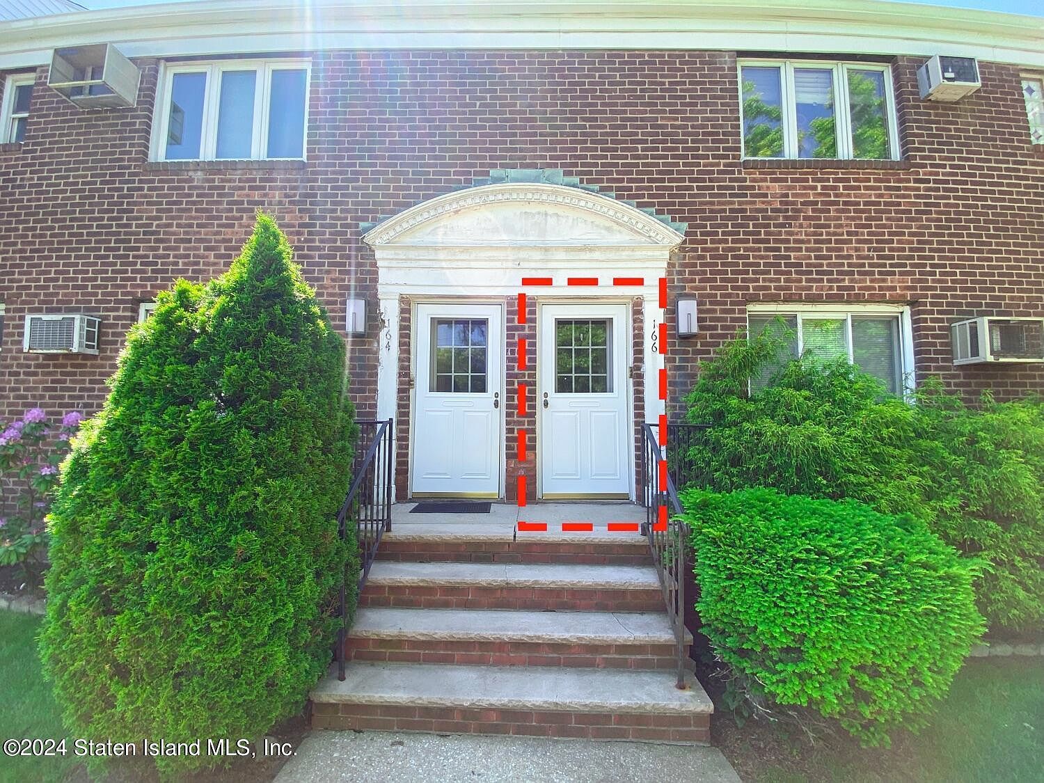 166 Arlo Rd #A Staten Island, NY 10301 - Thumbnail 4