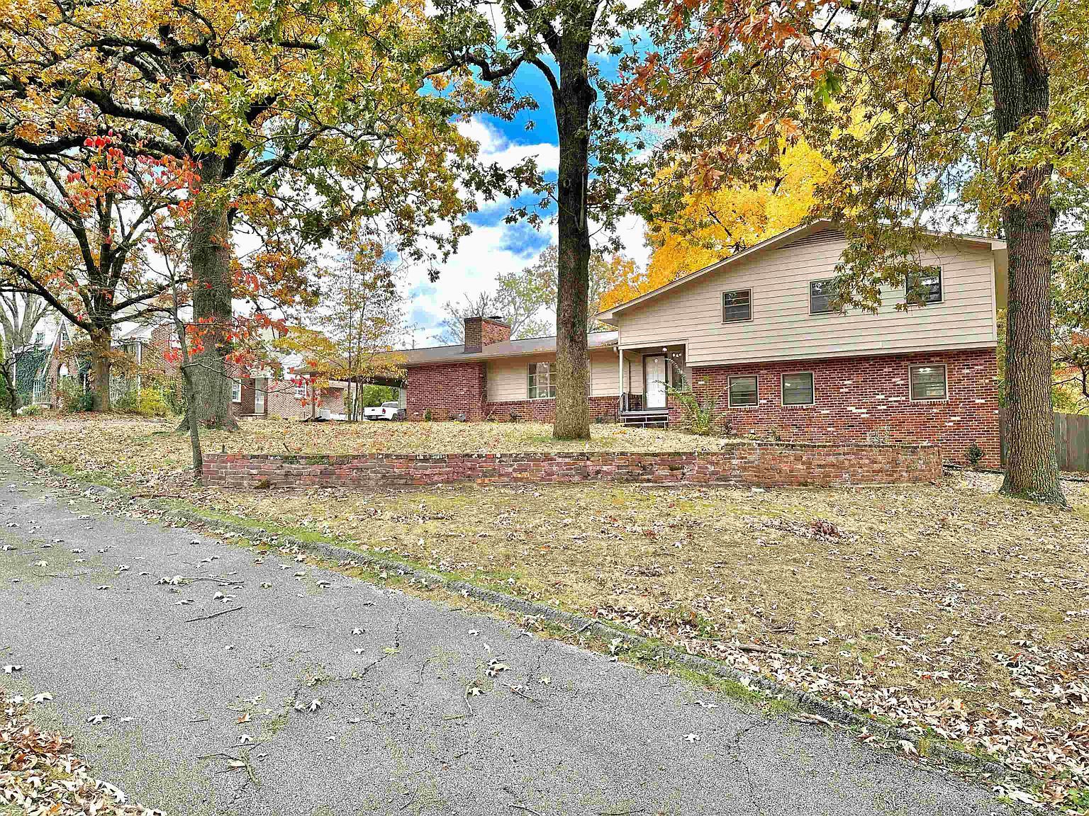 1818 Hermitage Dr Florence, AL 35630 - Thumbnail 4