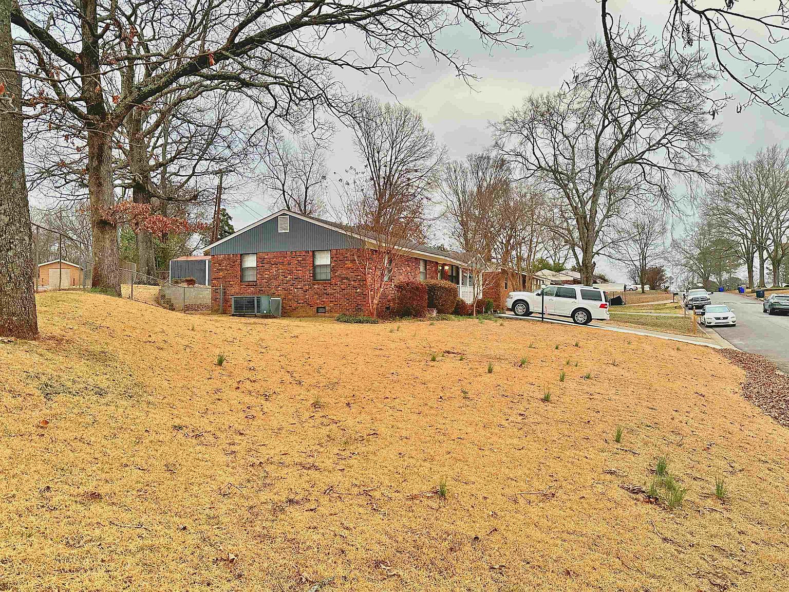 1824 Broadway Blvd Florence, AL 35630 - Thumbnail 4