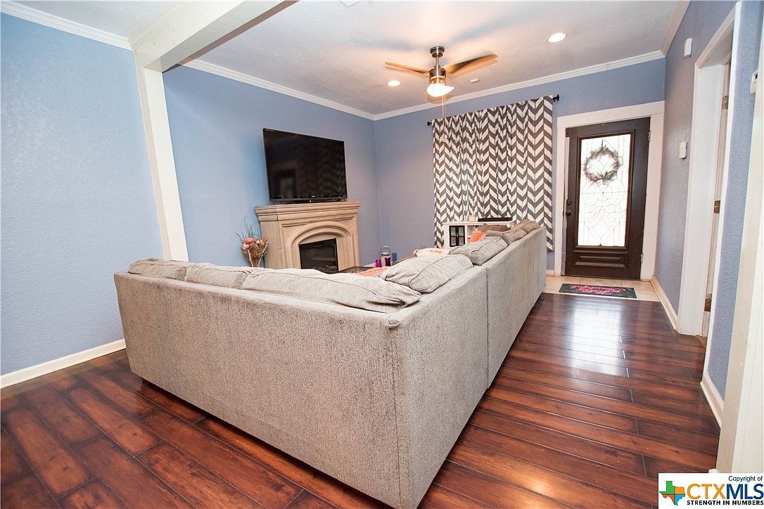 140 E Dullnig Ct San Antonio, TX 78223 - Thumbnail 4