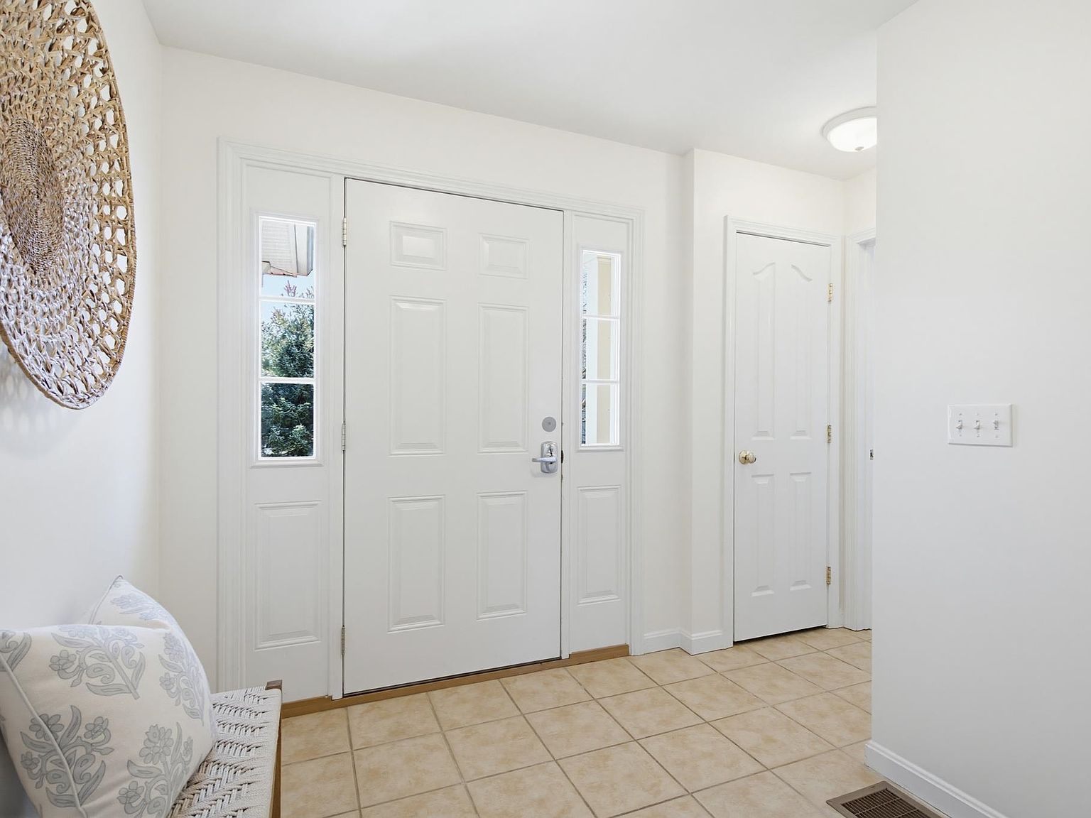 3 Merlot Ct Unit 2 Concord, NH 03303 - Thumbnail 4