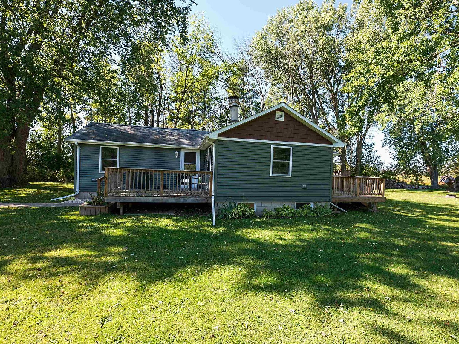 8096 Channel Ln Omro, WI 54963 - Thumbnail 4