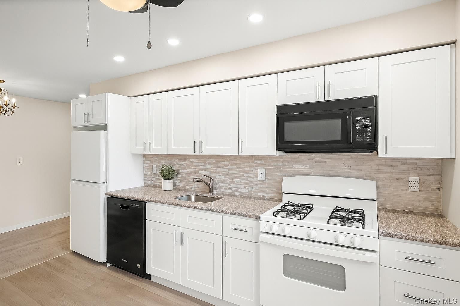 400 Maryland Ave APT 1D Staten Island, NY 10305 - Thumbnail 4