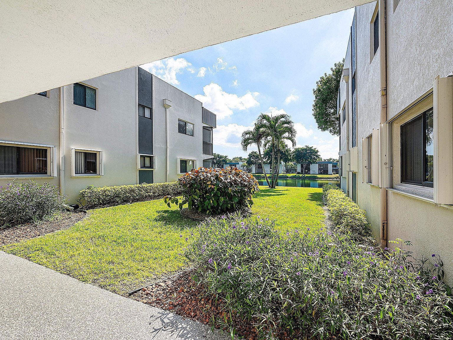15036 Ashland Ln APT 43 Delray Beach, FL 33484 - Thumbnail 4
