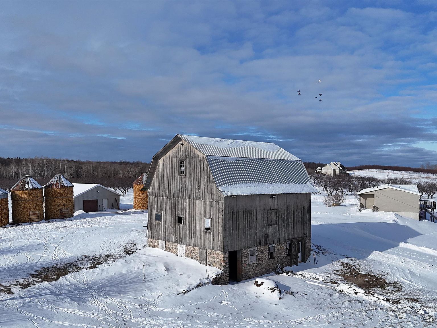 5717 N Overlook Rd Northport, MI 49670 - Thumbnail 4