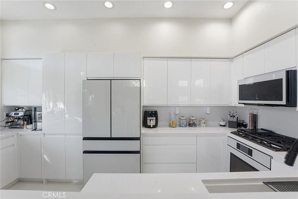 7697 Hazard Center Dr San Diego, CA 92108 - Thumbnail 4