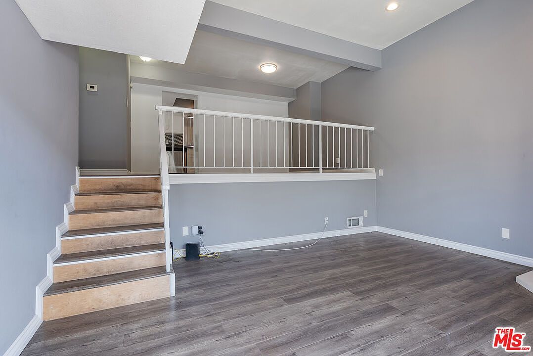 8936 Willis Ave Unit 11 Panorama City, CA 91402 - Thumbnail 4