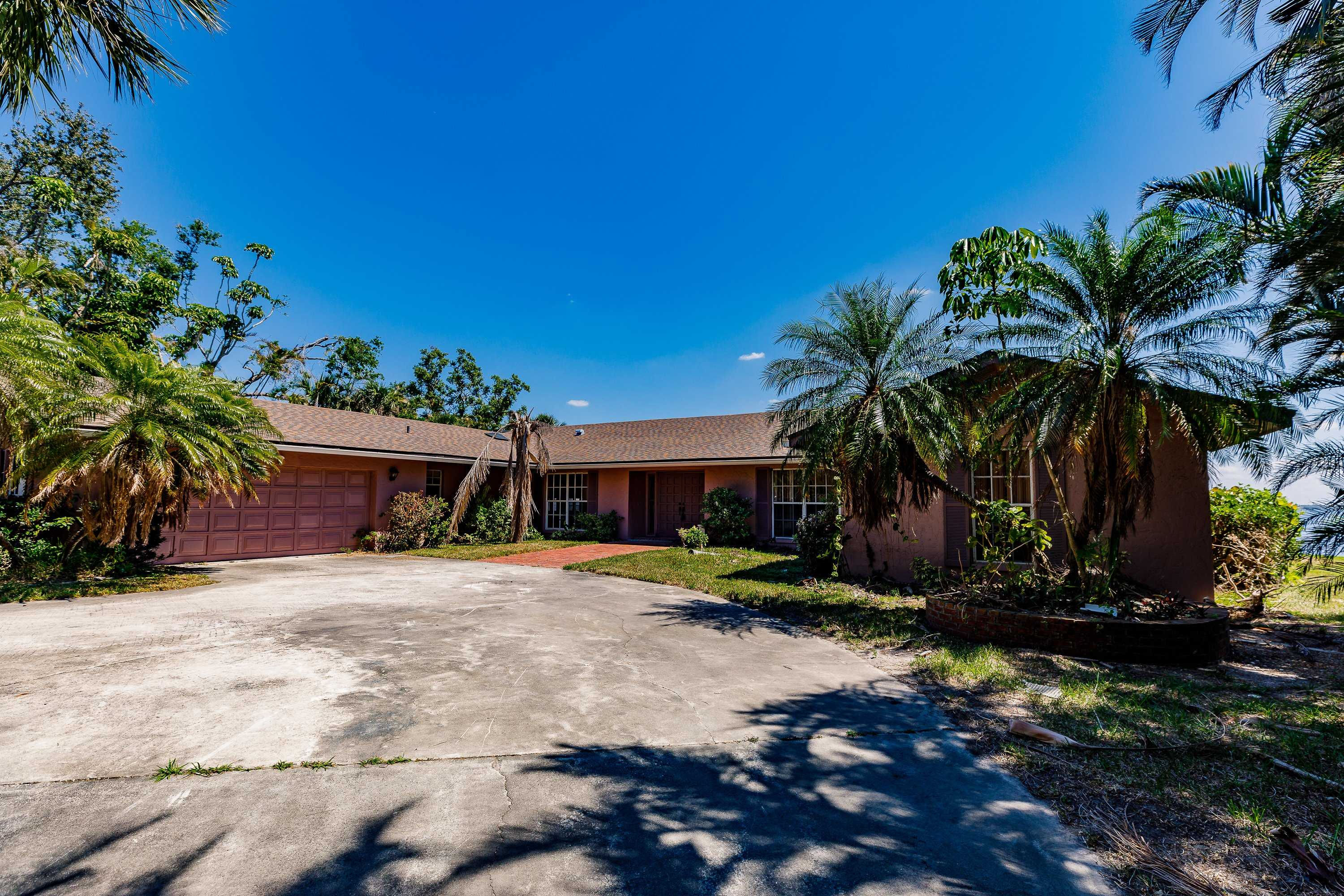 1805 Coral Cir, North Fort Myers, FL 33903, USA - Thumbnail 4