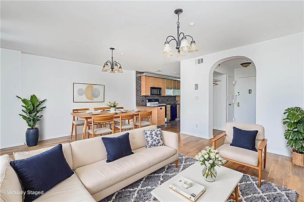 1132 Blake Ct APT 1B Brooklyn, NY 11235 - Thumbnail 4