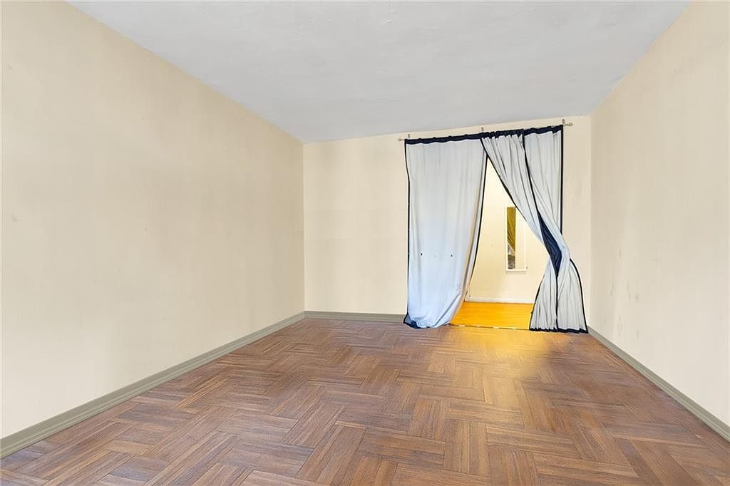 3111 Brighton 1st Pl APT 6I Brooklyn, NY 11235 - Thumbnail 4