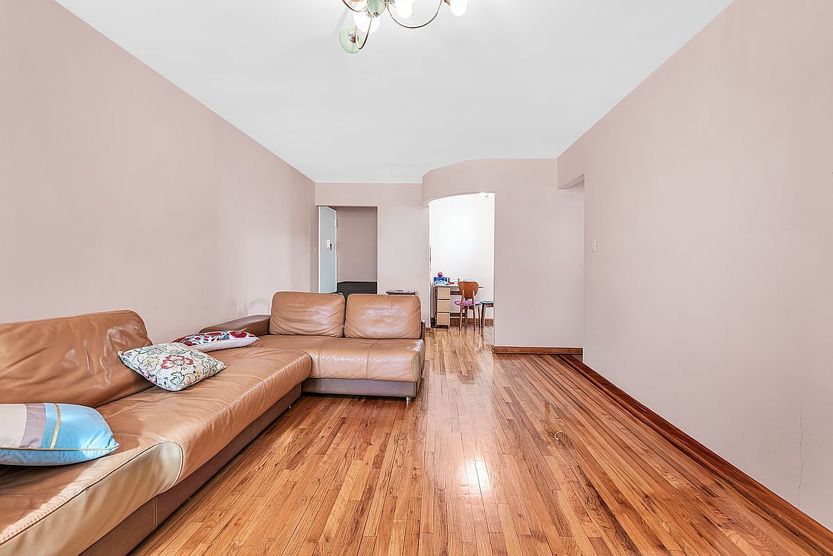 2600 E 21st St APT 7C Brooklyn, NY 11235 - Thumbnail 4