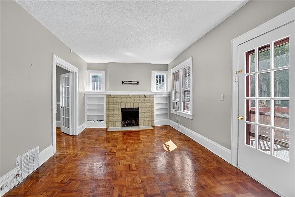 1497 N Morningside Dr NE Atlanta, GA 30306 - Thumbnail 4