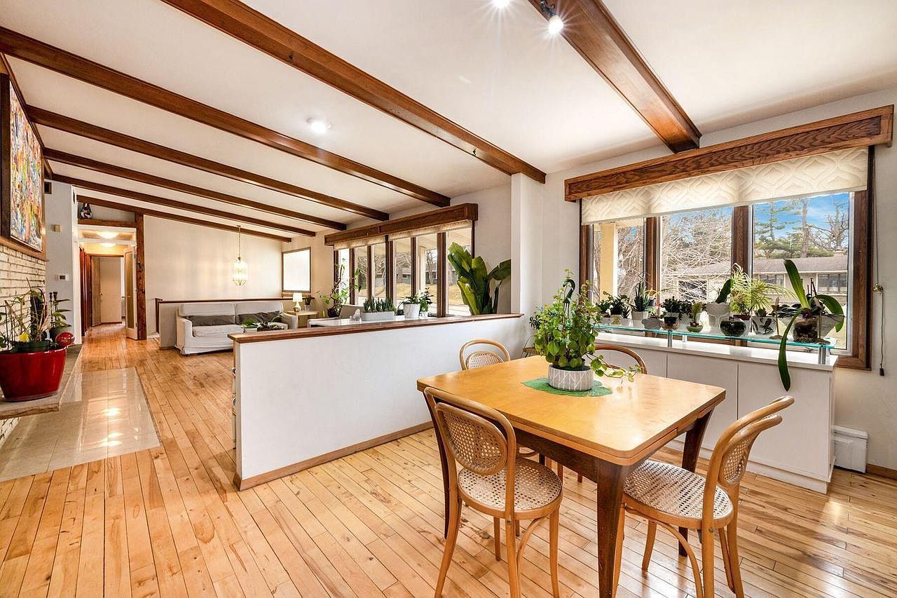 6644 Columbus Dr Middleton, WI 53562 - Thumbnail 4