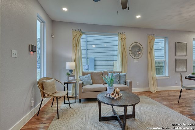 1659 N Center St San Antonio, TX 78202 - Thumbnail 4