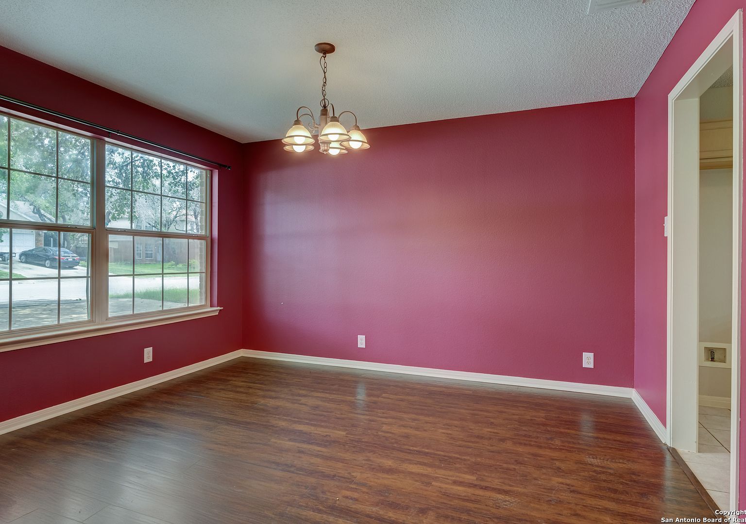 5711 Timberhurst San Antonio, TX 78250 - Thumbnail 4