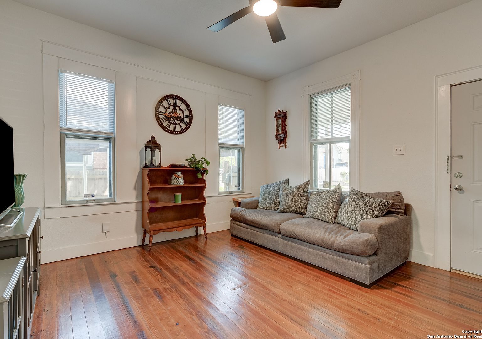 1127 Nolan St San Antonio, TX 78202 - Thumbnail 4