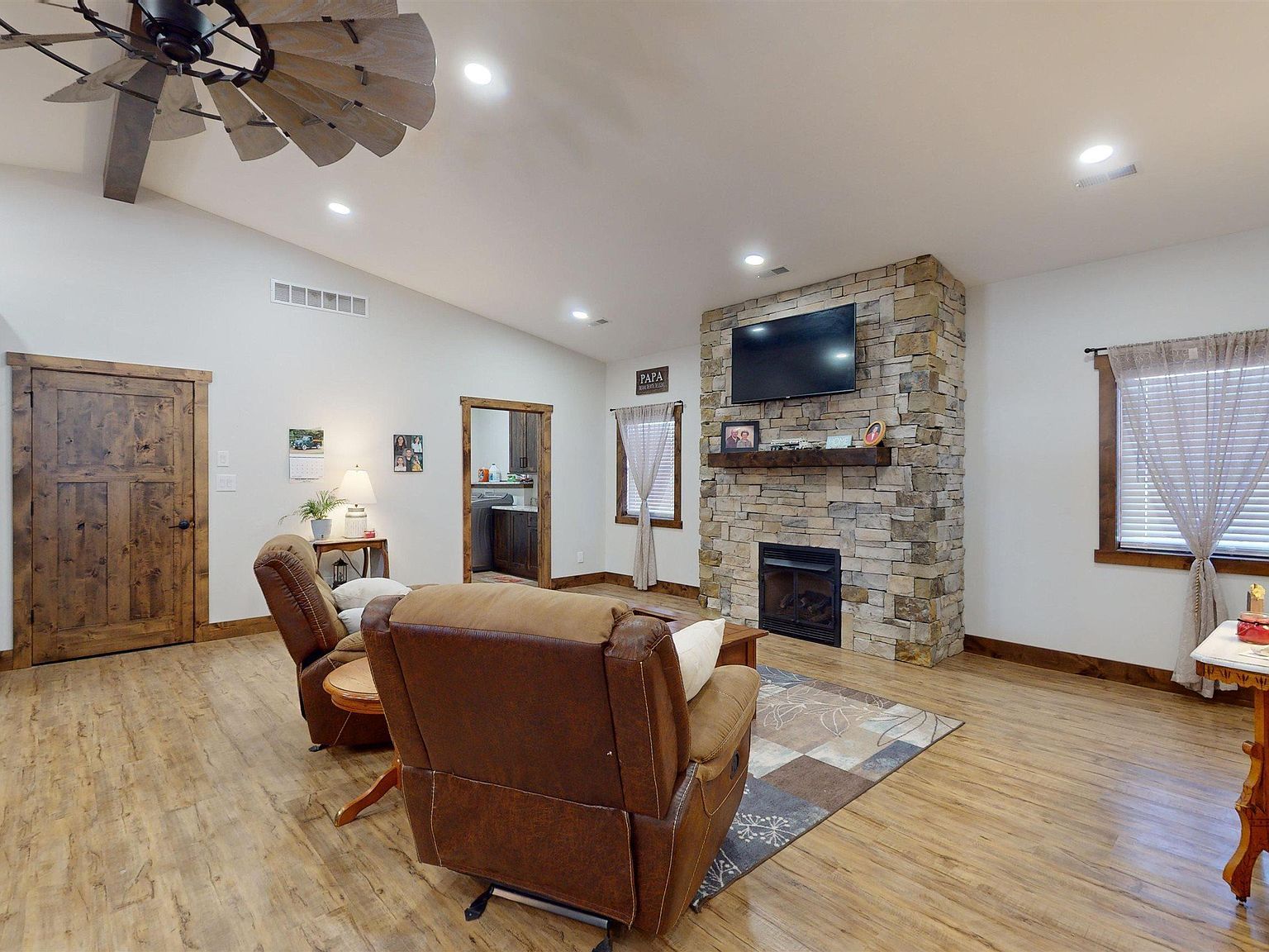 100 E Clay St Smithton, MO 65350 - Thumbnail 4