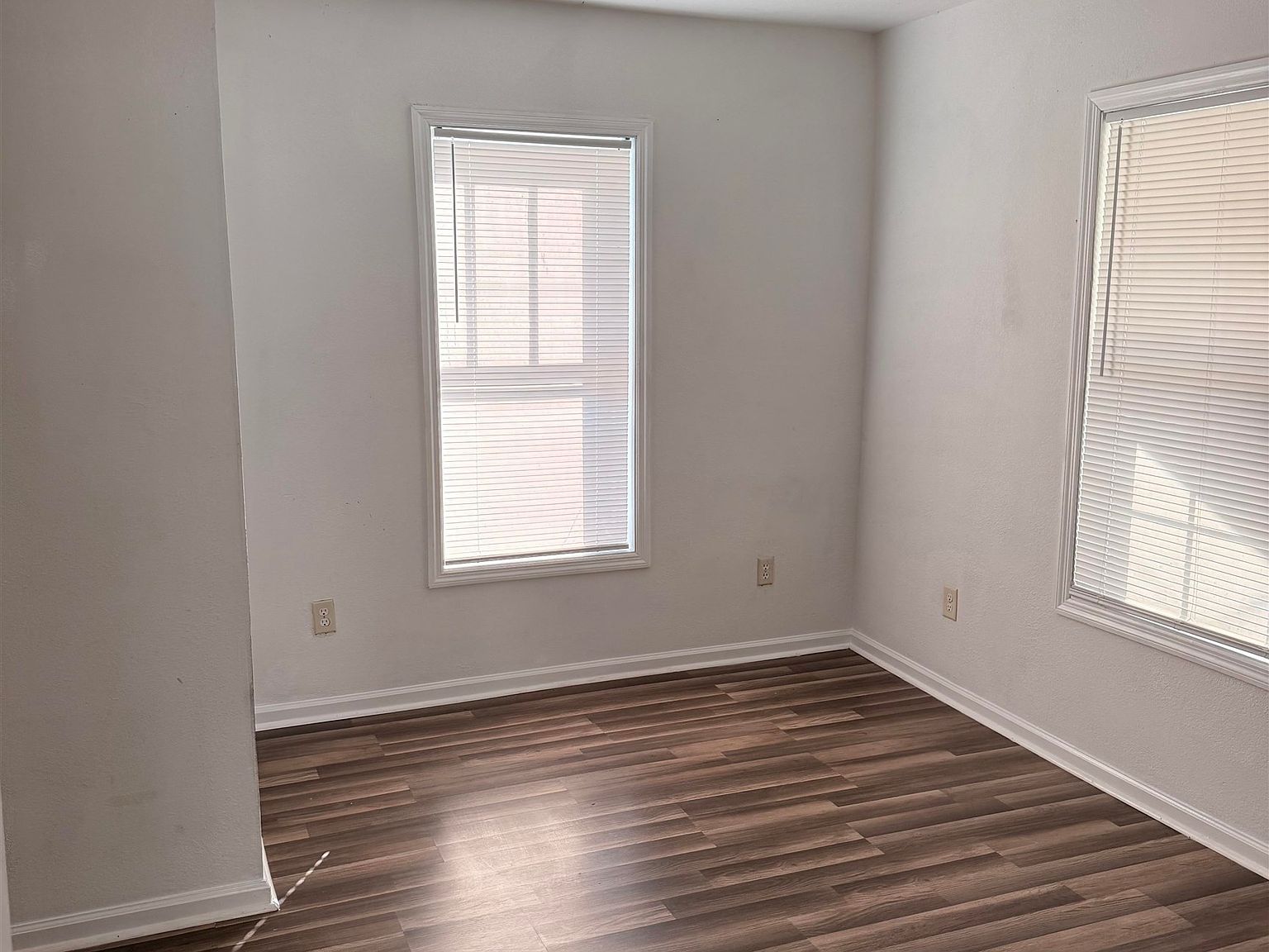 549 Dulin St Florence, AL 35630 - Thumbnail 4