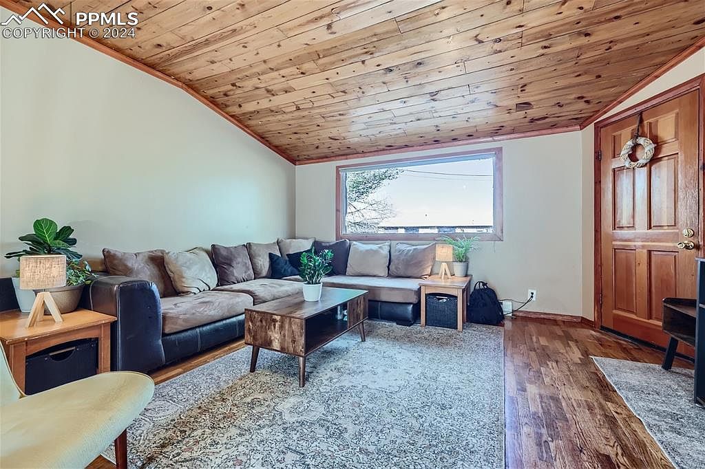 1615 Locust St Canon City, CO 81212 - Thumbnail 4