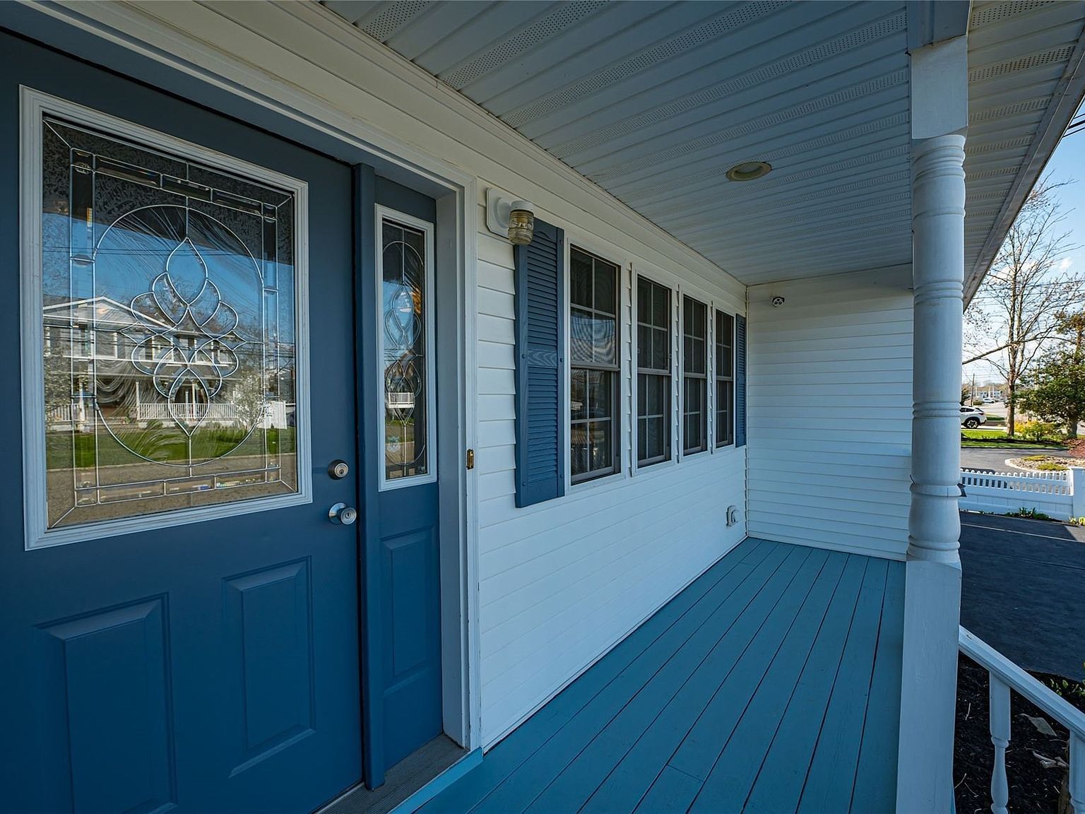 244 E Shore Rd Lindenhurst, NY 11757 - Thumbnail 4