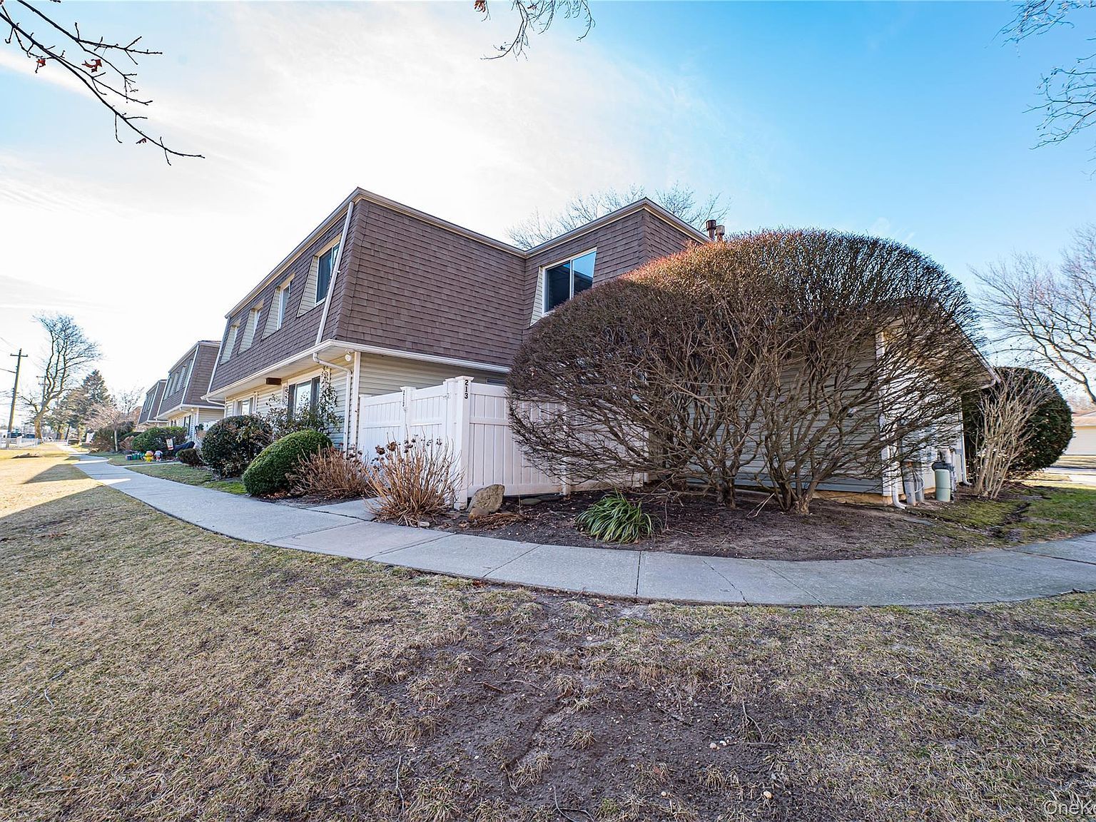 213 Storm Dr #213 Holtsville, NY 11742 - Thumbnail 4